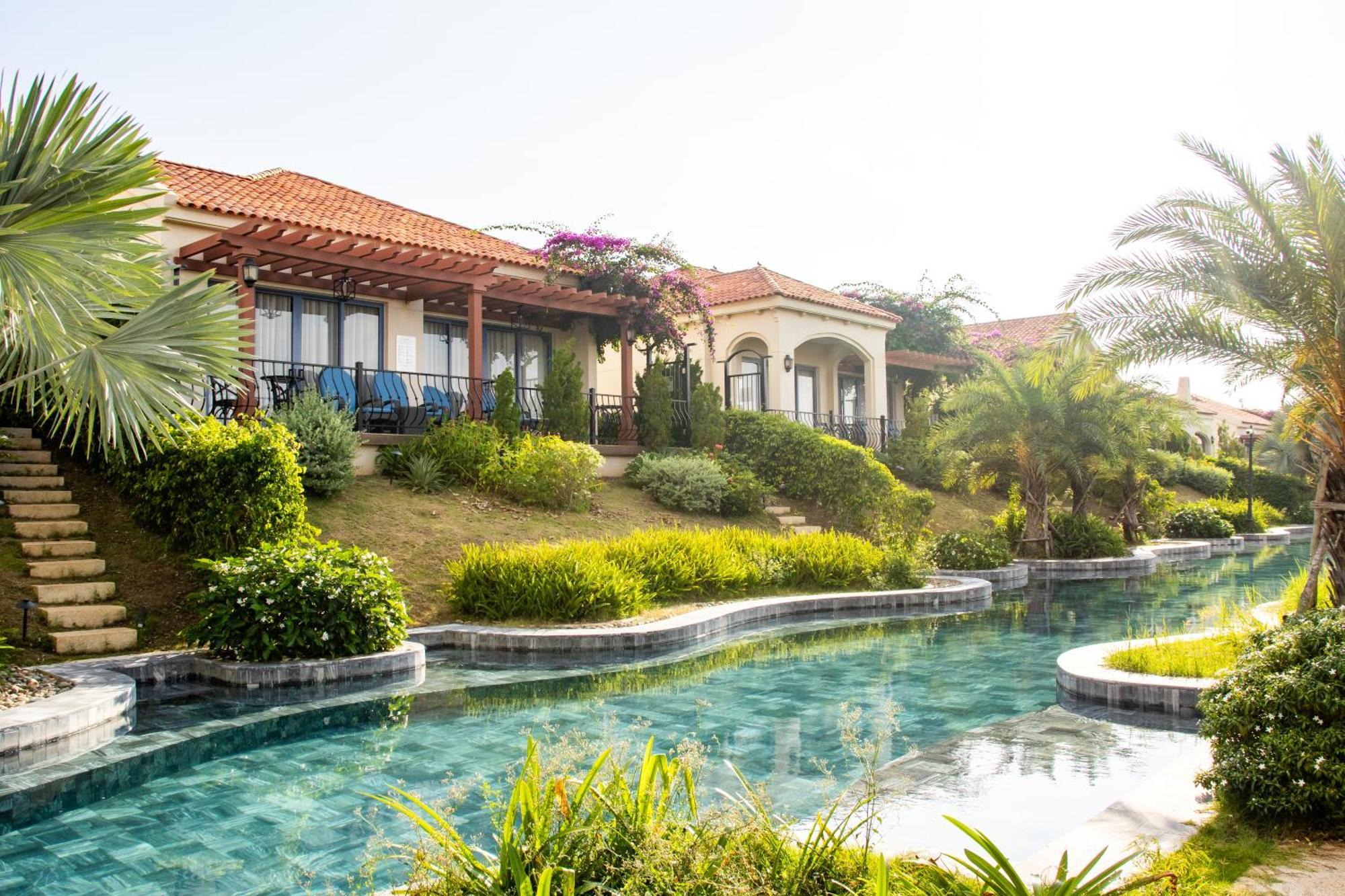 Centara Mirage Resort Mũi Né Buitenkant foto Vinpearl Hotel Nha Trang